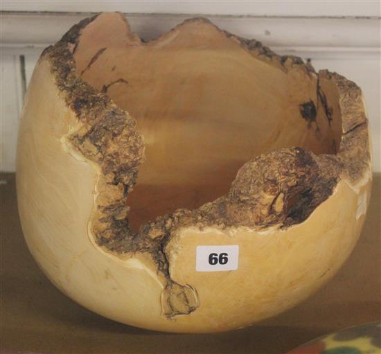 Steve Dell carved root fruit bowl